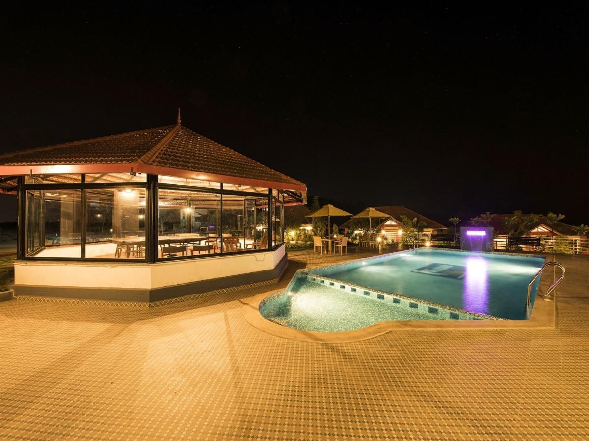 Woodstock Resorts マディケーリ エクステリア 写真